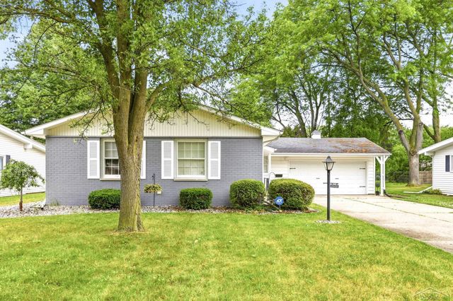 1111 E Washburn Place, Saginaw, MI 48602