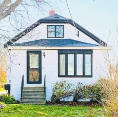 991 Mineral Springs Road, West Seneca, NY 14224