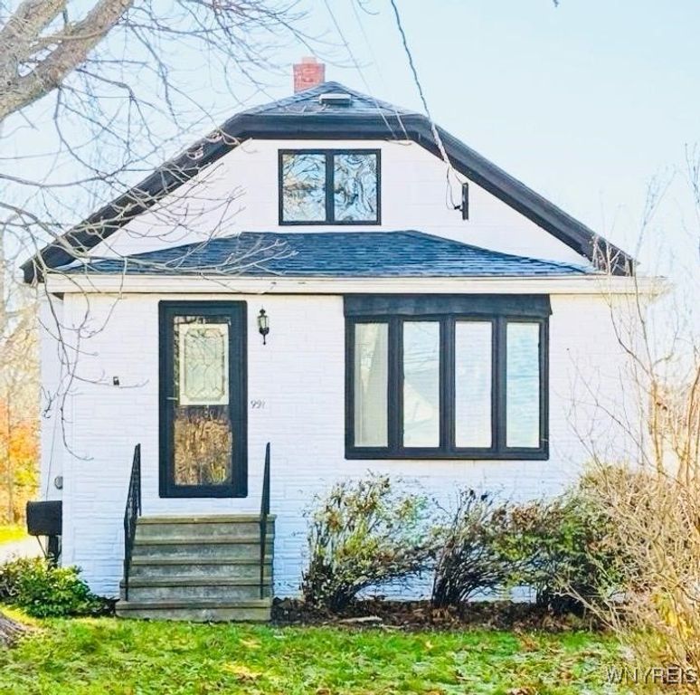 991 Mineral Springs Road, Buffalo, NY 14224