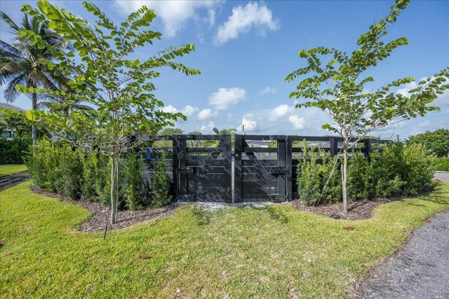 15691 Sunnyland Lane, Wellington, FL 33414