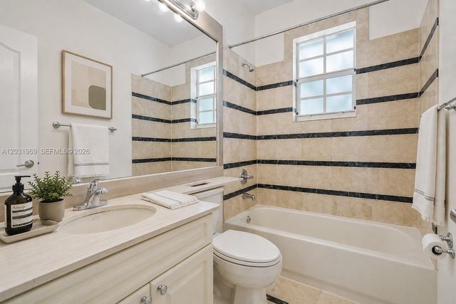 3229 Virginia St 3229, Miami, FL 33133