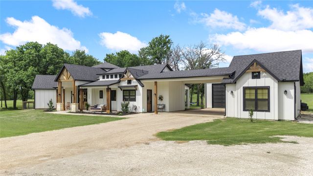 1383 Northshore Lane, Valley View, TX 76272
