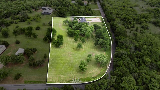 1383 Northshore Lane, Valley View, TX 76272