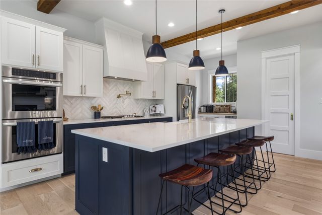 1383 Northshore Lane, Valley View, TX 76272