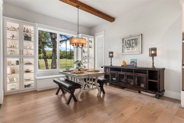 1383 Northshore Lane, Valley View, TX 76272