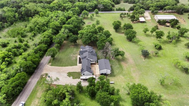 1383 Northshore Lane, Valley View, TX 76272