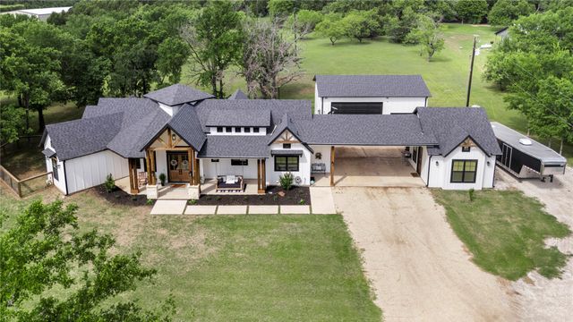 1383 Northshore Lane, Valley View, TX 76272