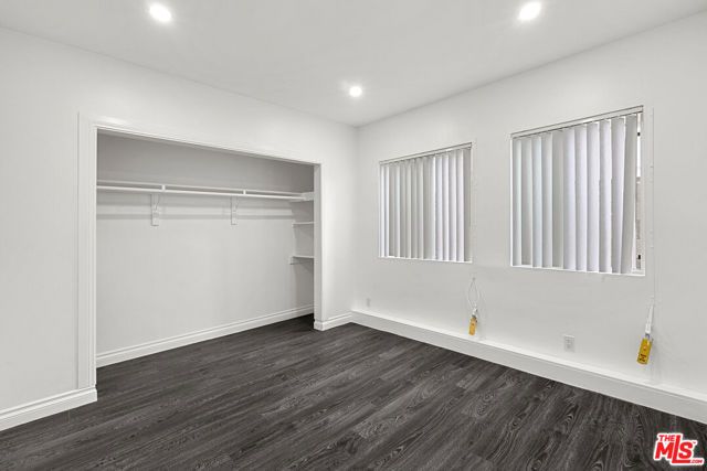 1170 N Bronson Avenue, Los Angeles, CA 90038