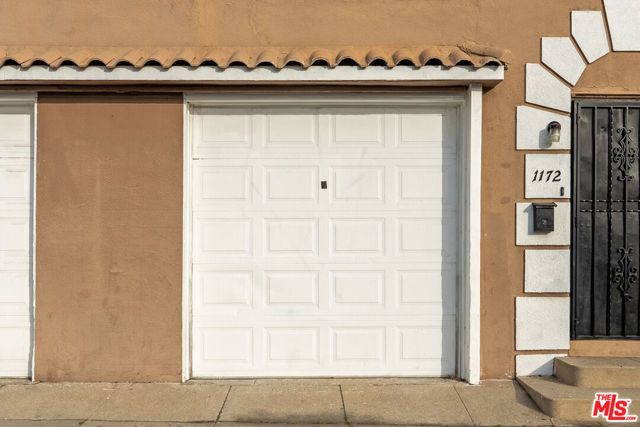 1170 N Bronson Avenue, Los Angeles, CA 90038