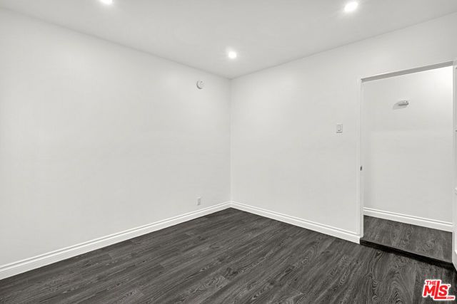 1170 N Bronson Avenue, Los Angeles, CA 90038