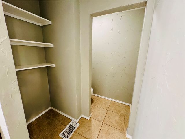 1712 Smokehouse Road, Granbury, TX 76049