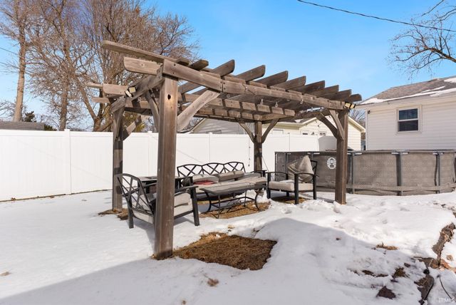 2603 N Highlands Boulevard, Fort Wayne, IN 46808