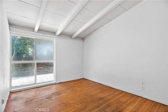 20253 Hamlin Street, Winnetka, CA 91306