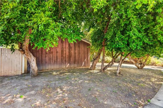 20253 Hamlin Street, Winnetka, CA 91306