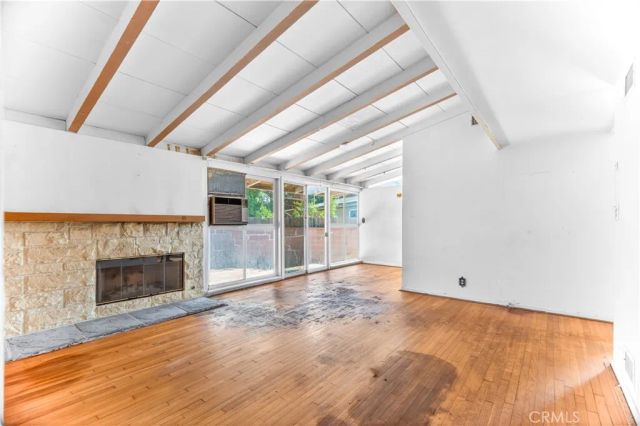 20253 Hamlin Street, Winnetka, CA 91306