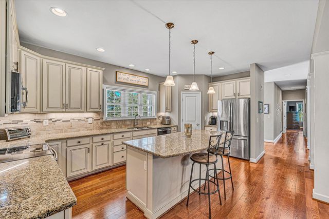 6540 Hidden Falls DR, Salem, VA 24153