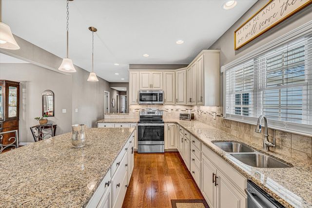 6540 Hidden Falls DR, Salem, VA 24153