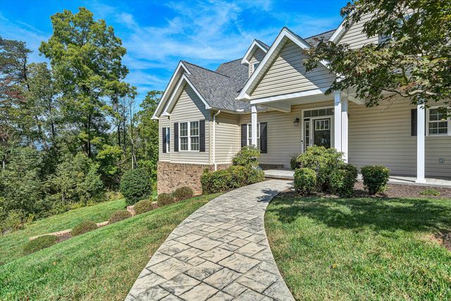 6540 Hidden Falls DR, Salem, VA 24153