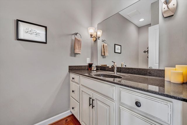 6540 Hidden Falls DR, Salem, VA 24153