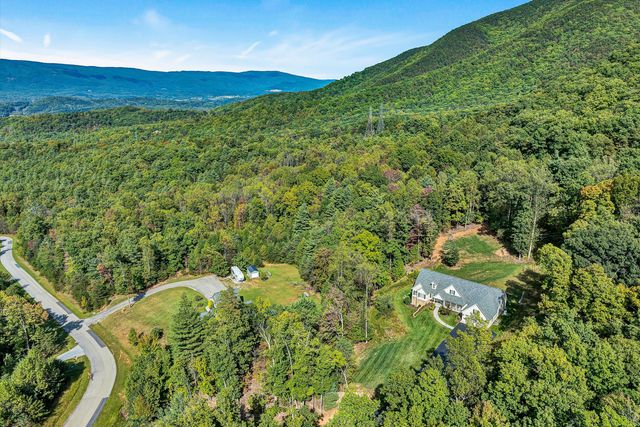 6540 Hidden Falls DR, Salem, VA 24153