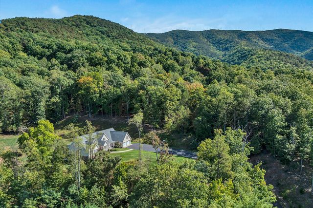 6540 Hidden Falls DR, Salem, VA 24153