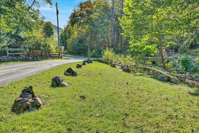 6540 Hidden Falls DR, Salem, VA 24153