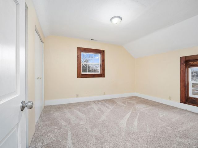 244 Grayston Avenue, Huntington, IN 46750