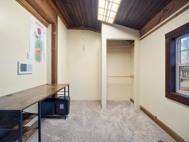 244 Grayston Avenue, Huntington, IN 46750