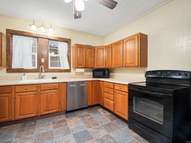 244 Grayston Avenue, Huntington, IN 46750