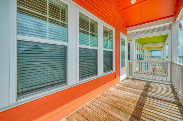 1102 62nd Street, Galveston, TX 77551