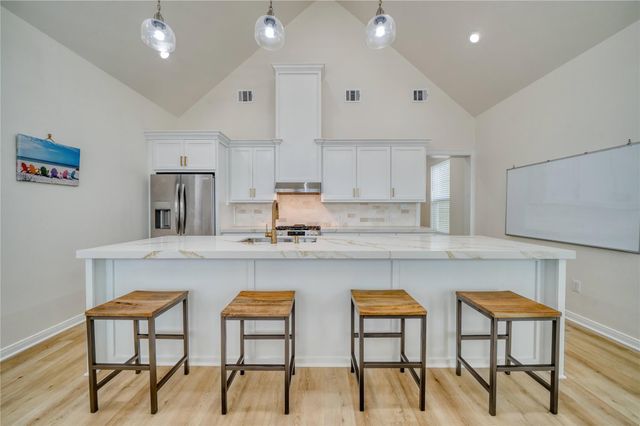 1102 62nd Street, Galveston, TX 77551