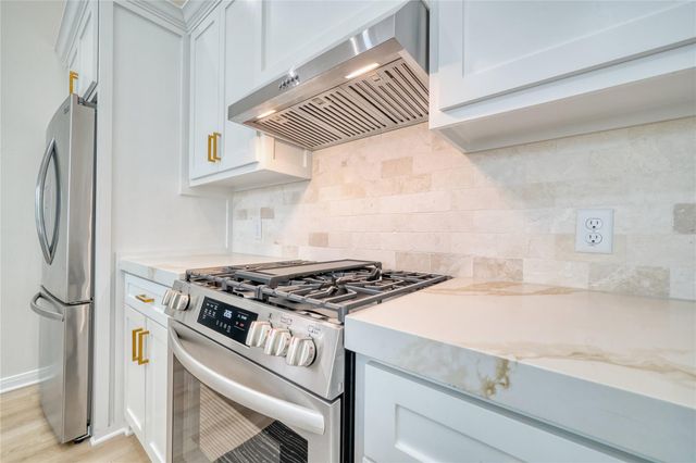 1102 62nd Street, Galveston, TX 77551