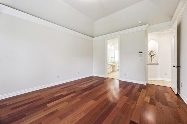 2210 Bywater Drive, Houston, TX 77077
