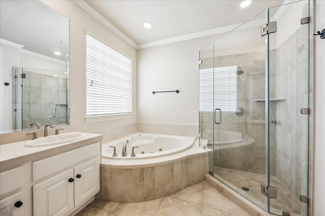 2210 Bywater Drive, Houston, TX 77077