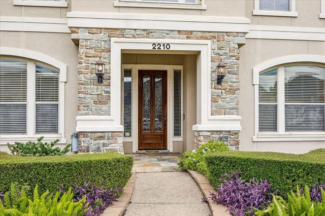 2210 Bywater Drive, Houston, TX 77077