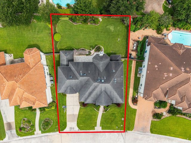 2210 Bywater Drive, Houston, TX 77077