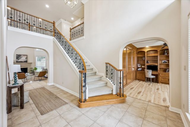 2210 Bywater Drive, Houston, TX 77077