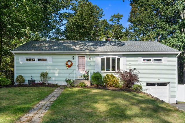 30 Lockwood Road, Cumberland, RI 02864