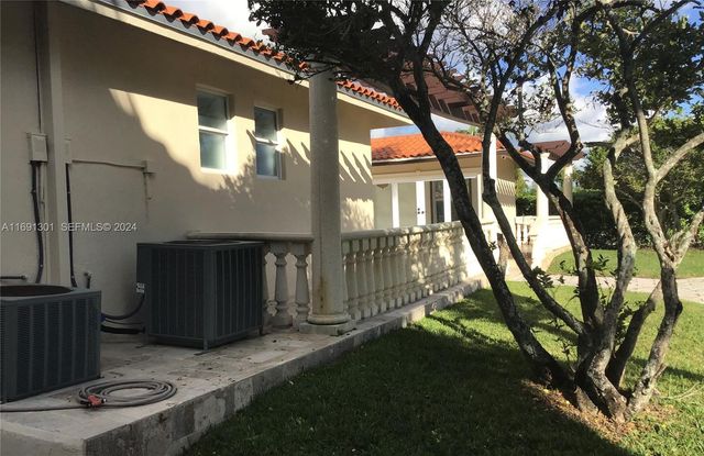 13460 SW 32nd Street, Miami, FL 33175
