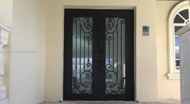 13460 SW 32nd Street, Miami, FL 33175