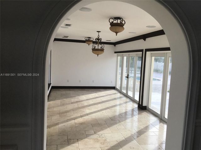 13460 SW 32nd Street, Miami, FL 33175