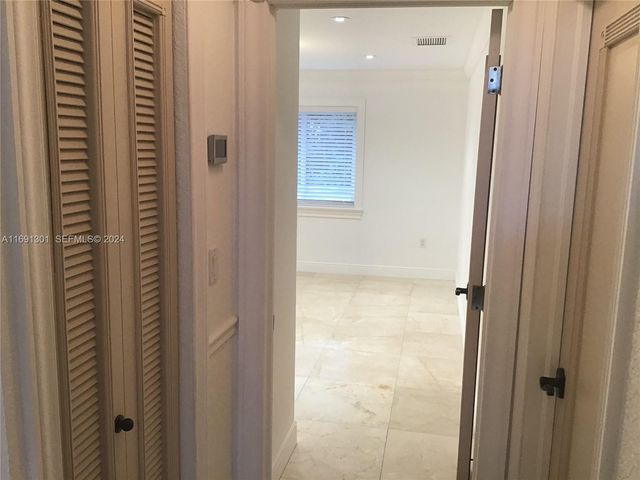 13460 SW 32nd Street, Miami, FL 33175