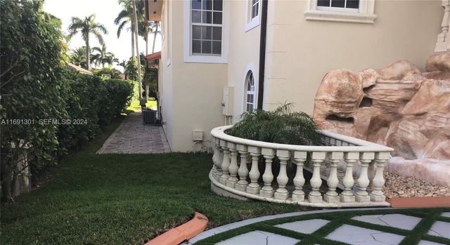 13460 SW 32nd Street, Miami, FL 33175