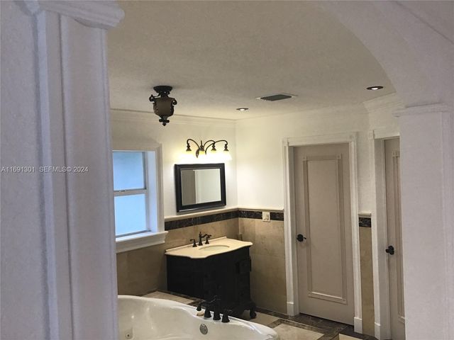 13460 SW 32nd Street, Miami, FL 33175