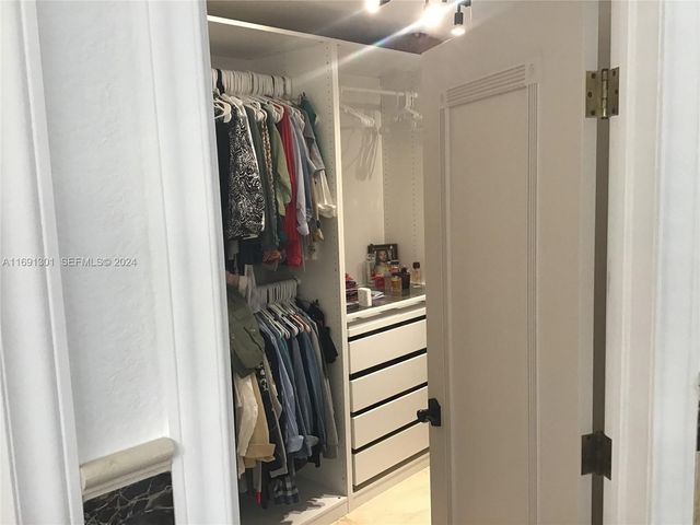 13460 SW 32nd Street, Miami, FL 33175