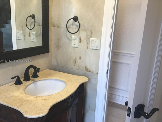 13460 SW 32nd Street, Miami, FL 33175