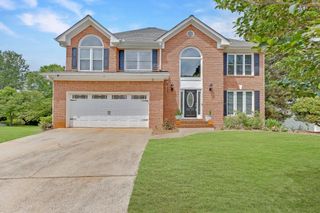 5922 Terrace Lake Point, Flowery Branch, GA 30542