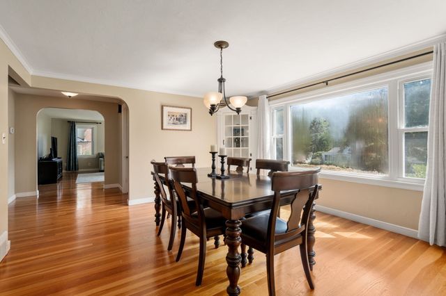 15 Claridge Dr, Worcester, MA 01602