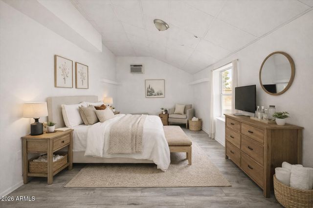 5204 W GARDEN Drive, Glendale, AZ 85304