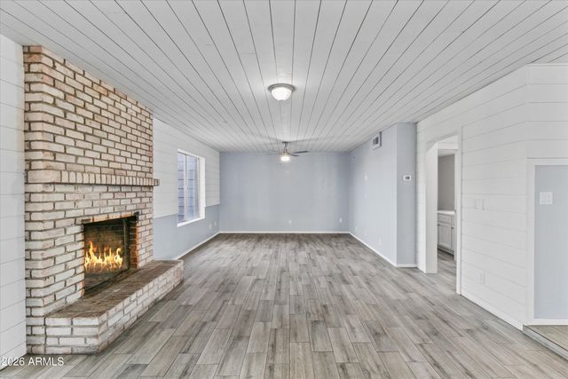 5204 W GARDEN Drive, Glendale, AZ 85304